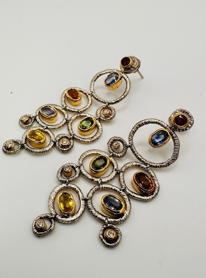 Award Winning Natural Sapphires 18Karat Gold Dangle Earrings