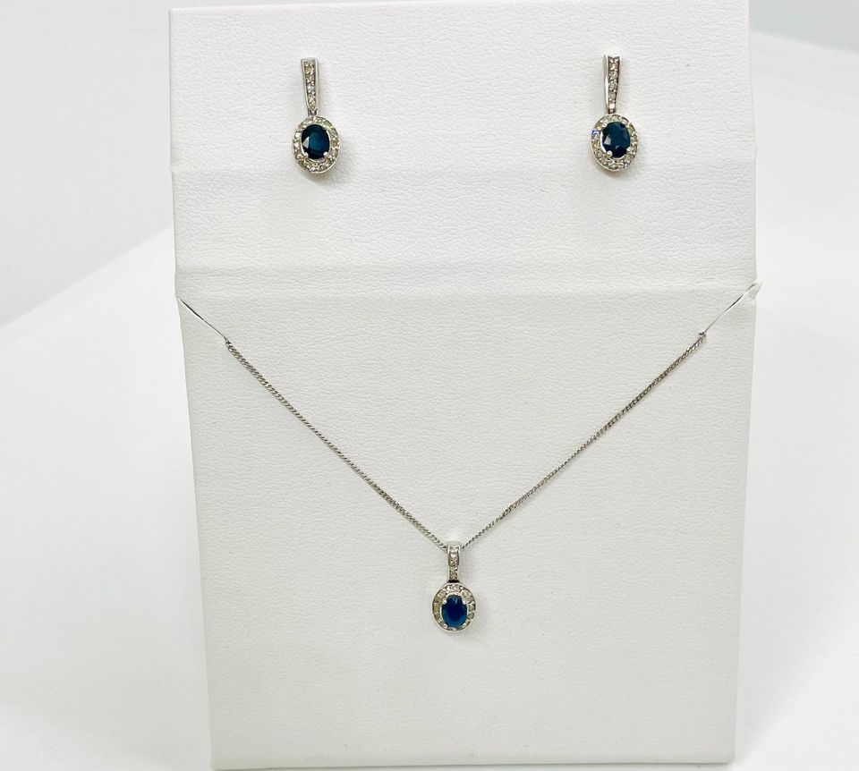 Natural Blue Sapphires&Diamonds Necklace and Earrings Set