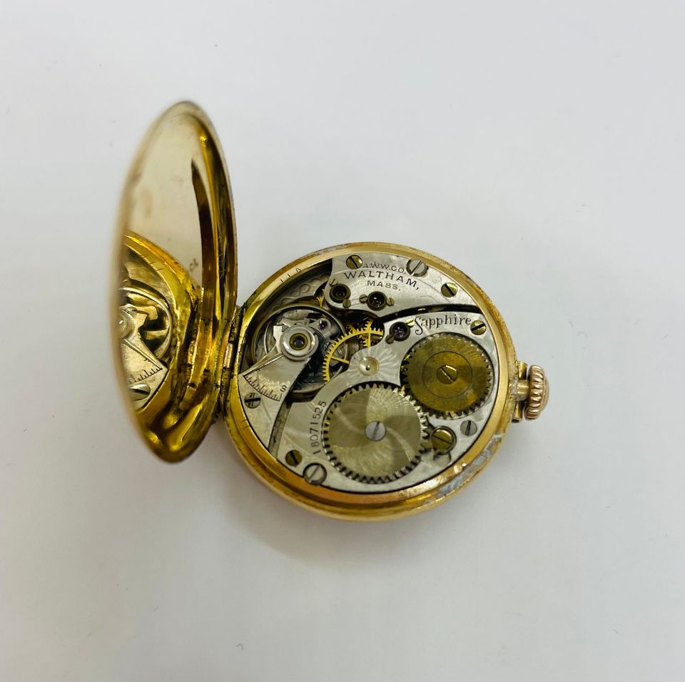 Fine Quality Vintage Waltham 14k Solid Gold wind up pocket Watch 20.00 Grams