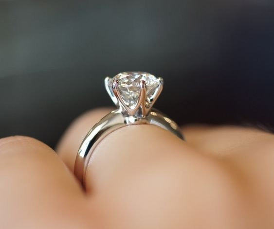 Mondavhie Engagement Ring the Most Brilliant Diamond Start @1499.00 Free 24k gold lacquered rose