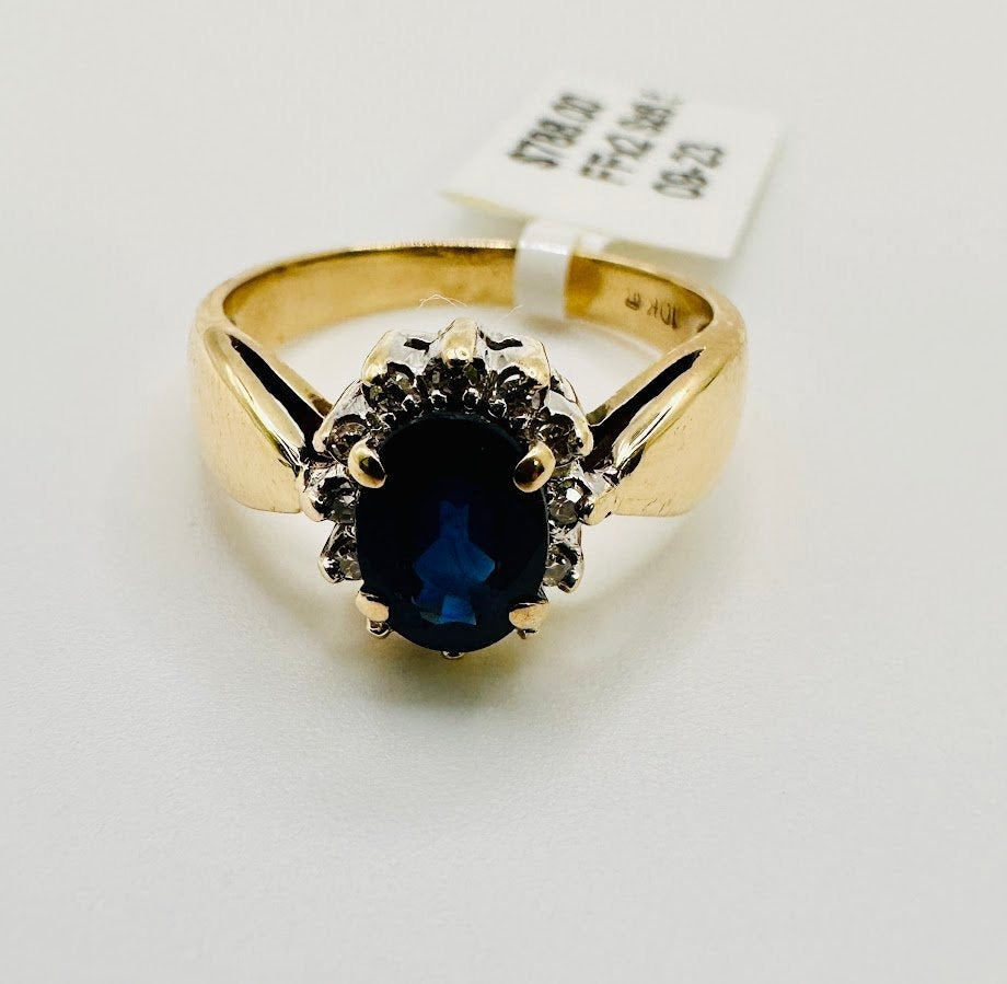 High End Consignment Jewellery Natural Sapphire and Diamonds Ring