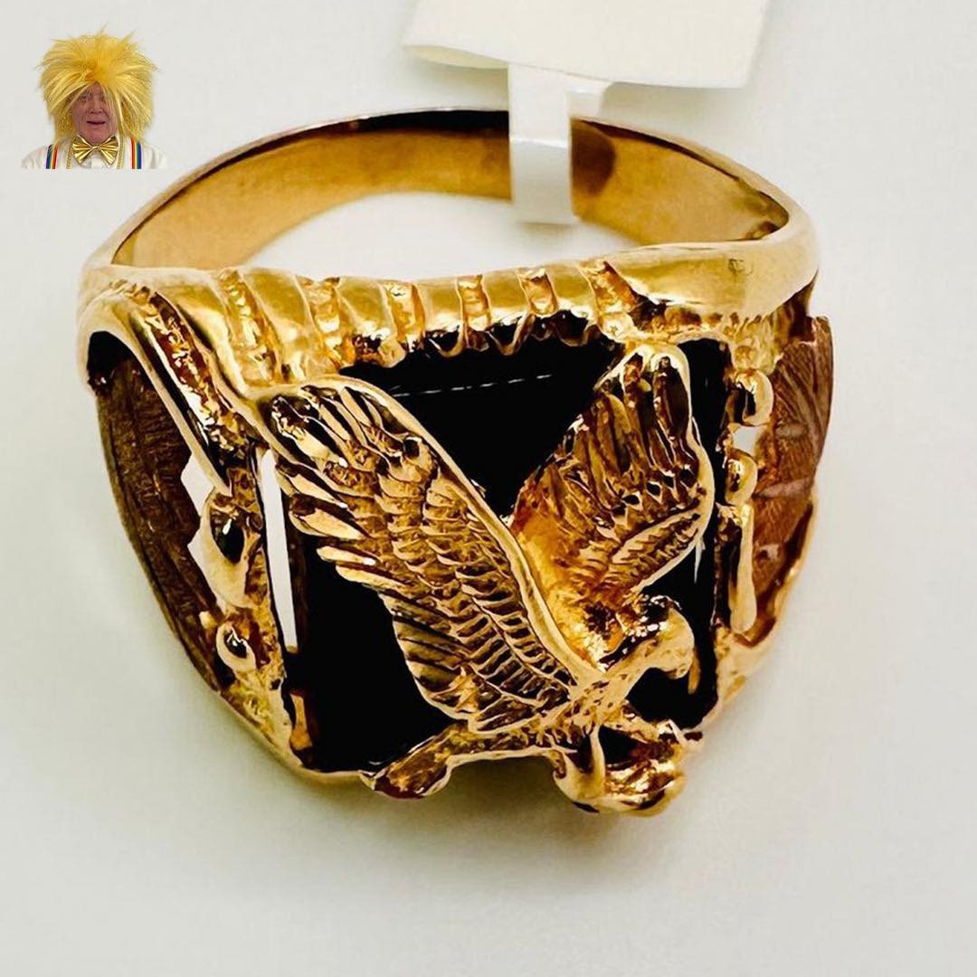 Consignment Sale 10 Karat Natural Onyx Eagle Men's Ring