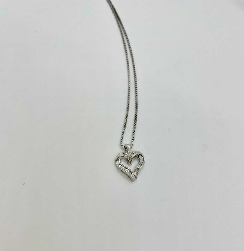 Valentine's Special 10Karat white gold and Diamonds Heart Necklace